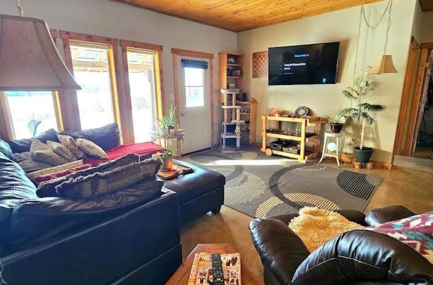 Rural Address, Canwood Rm No. 494, Saskatchewan S0J 0K0, 3 Bedrooms Bedrooms, 8 Rooms Rooms,2 BathroomsBathrooms,Acreage,For Sale,Hansen Acreage,Rural Address,SK991018