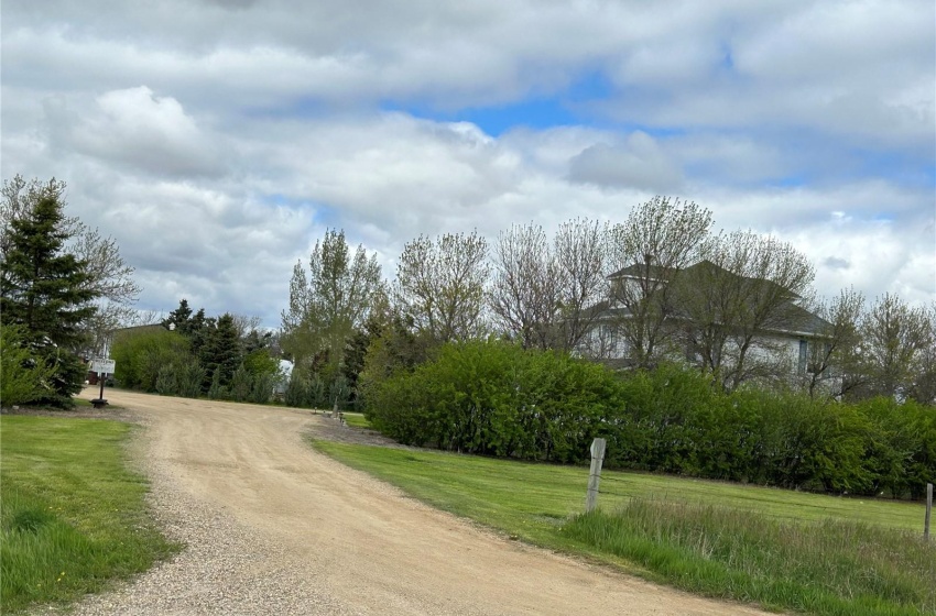 Rural Address, Lawtonia Rm No. 135, Saskatchewan S0H 2B0, 4 Bedrooms Bedrooms, 11 Rooms Rooms,2 BathroomsBathrooms,Acreage,For Sale,Hodgeville Acreage,Rural Address,SK969716