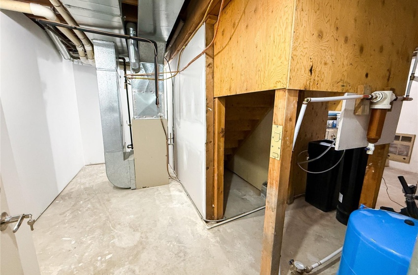 Basement with heating unit