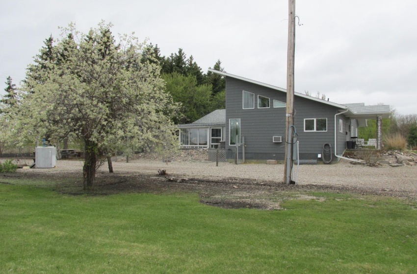 Rural Address, Nipawin Rm No. 487, Saskatchewan S0E 0P0, 4 Bedrooms Bedrooms, 17 Rooms Rooms,3 BathroomsBathrooms,Acreage,For Sale,Rudy Acreage,Rural Address,SK970089