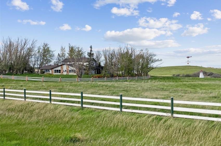 Rural Address, Swift Current Rm No. 137, Saskatchewan S9H 0A0, 5 Bedrooms Bedrooms, 16 Rooms Rooms,4 BathroomsBathrooms,Acreage,For Sale,Bregenser Acreage,Rural Address,SK970129