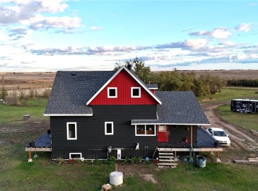 Rural Address, Loreburn Rm No. 254, Saskatchewan S0H 3Z0, 6 Bedrooms Bedrooms, 19 Rooms Rooms,3 BathroomsBathrooms,Acreage,For Sale,Lemcke Acreage,Rural Address,SK992260