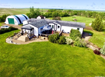 Rural Address, Loreburn Rm No. 254, Saskatchewan S0H 1Y0, 4 Bedrooms Bedrooms, 15 Rooms Rooms,2 BathroomsBathrooms,Acreage,For Sale,West Hawarden Acreage,Rural Address,SK992329