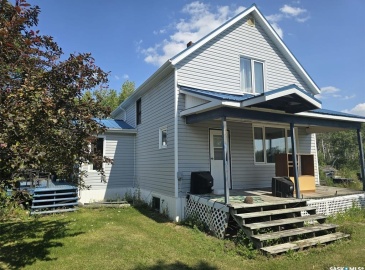 Rural Address, Elfros Rm No. 307, Saskatchewan S0A 4T0, 3 Bedrooms Bedrooms, 11 Rooms Rooms,1 BathroomBathrooms,Acreage,For Sale,Eskra Acreage,Rural Address,SK992546