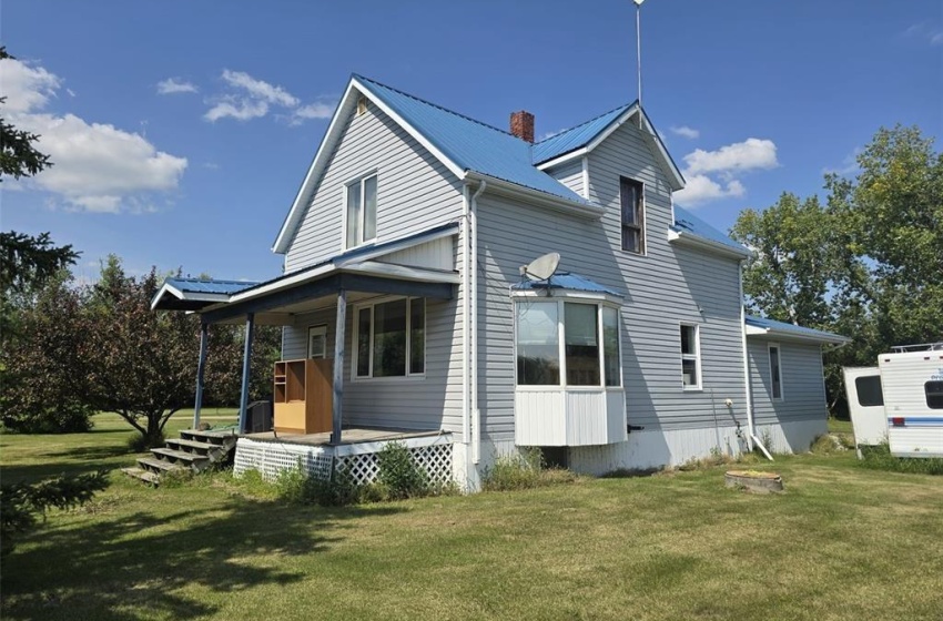 Rural Address, Elfros Rm No. 307, Saskatchewan S0A 4T0, 3 Bedrooms Bedrooms, 11 Rooms Rooms,1 BathroomBathrooms,Acreage,For Sale,Eskra Acreage,Rural Address,SK992546