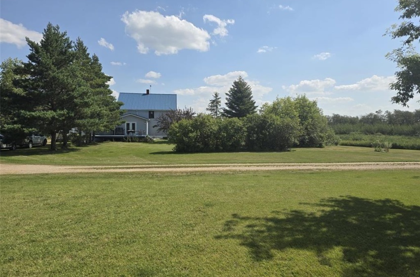 Rural Address, Elfros Rm No. 307, Saskatchewan S0A 4T0, 3 Bedrooms Bedrooms, 11 Rooms Rooms,1 BathroomBathrooms,Acreage,For Sale,Eskra Acreage,Rural Address,SK992546