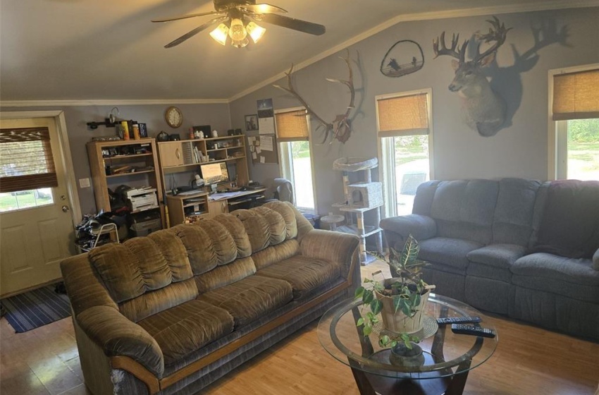 Rural Address, Elfros Rm No. 307, Saskatchewan S0A 4T0, 3 Bedrooms Bedrooms, 11 Rooms Rooms,1 BathroomBathrooms,Acreage,For Sale,Eskra Acreage,Rural Address,SK992546