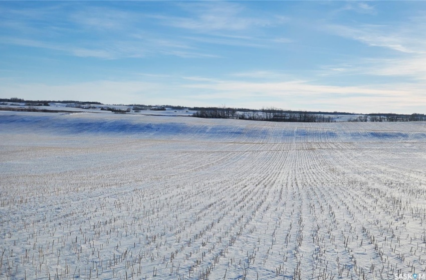 Aerated dugout for livestock water supply