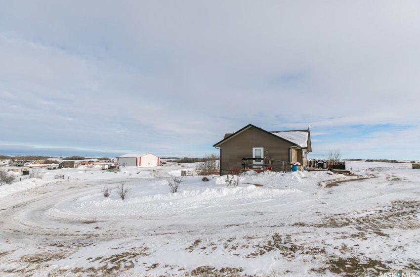 Rural Address, Eye Hill Rm No. 382, Saskatchewan S0L 2C0, 3 Bedrooms Bedrooms, ,3 BathroomsBathrooms,Farm,For Sale,Wiens acreage/farmland,Rural Address,SK990516