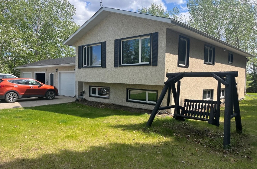 Rural Address, Elfros Rm No. 307, Saskatchewan S0A 4T0, 4 Bedrooms Bedrooms, 15 Rooms Rooms,3 BathroomsBathrooms,Acreage,For Sale,Wynyard Acreage,Rural Address,SK971335