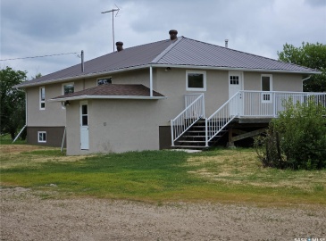 #13 Highway ACRES, Eastend, Saskatchewan S0N 0T0, 5 Bedrooms Bedrooms, 15 Rooms Rooms,2 BathroomsBathrooms,Acreage,For Sale,Parcel A - Wills Acreage,Highway,SK971750