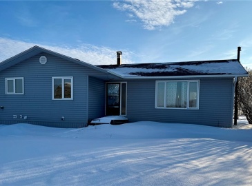 Rural Address, Willner Rm No. 253, Saskatchewan S0H 3Z0, 3 Bedrooms Bedrooms, 16 Rooms Rooms,2 BathroomsBathrooms,Acreage,For Sale,Jess Acreage RM Willner,Rural Address,SK992601