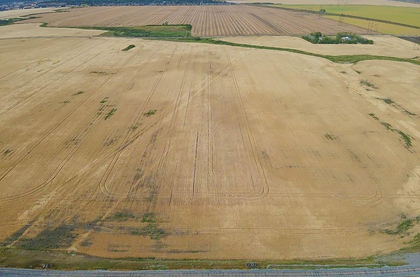 On East boundary looking West