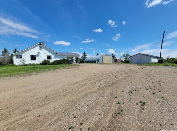 Rural Address, Winslow Rm No. 319, Saskatchewan S0L 0V0, 3 Bedrooms Bedrooms, 10 Rooms Rooms,2 BathroomsBathrooms,Acreage,For Sale,Heese Acreage,Rural Address,SK972946