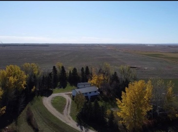 Rural Address, Eyebrow Rm No. 193, Saskatchewan S0H 1L0, 4 Bedrooms Bedrooms, 13 Rooms Rooms,3 BathroomsBathrooms,Acreage,For Sale,West Eyebrow Acreage,Rural Address,SK992884