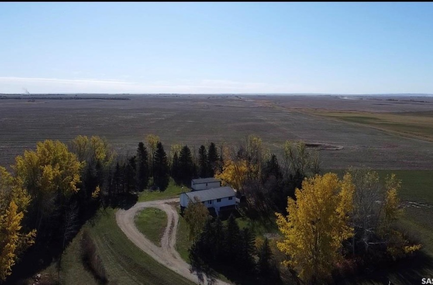 Rural Address, Eyebrow Rm No. 193, Saskatchewan S0H 1L0, 4 Bedrooms Bedrooms, 13 Rooms Rooms,3 BathroomsBathrooms,Acreage,For Sale,West Eyebrow Acreage,Rural Address,SK992884