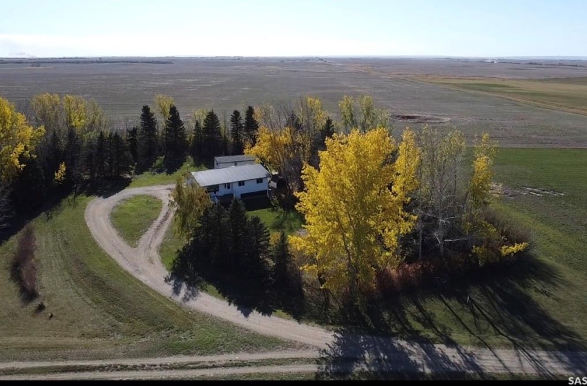 Rural Address, Eyebrow Rm No. 193, Saskatchewan S0H 1L0, 4 Bedrooms Bedrooms, 13 Rooms Rooms,3 BathroomsBathrooms,Acreage,For Sale,West Eyebrow Acreage,Rural Address,SK992884