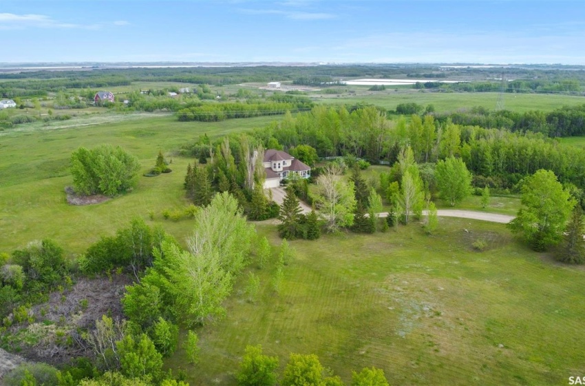 Birds eye view of property featuring a rural view