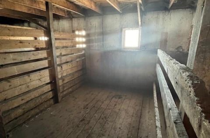 Rural Address, Grandora, Saskatchewan S0K 1V0, 6 Bedrooms Bedrooms, 15 Rooms Rooms,3 BathroomsBathrooms,Acreage,For Sale,Lazy T Stables,Rural Address,SK992960