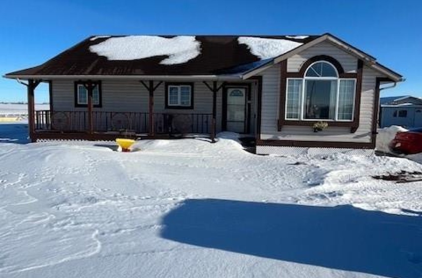 Rural Address, Grandora, Saskatchewan S0K 1V0, 6 Bedrooms Bedrooms, 15 Rooms Rooms,3 BathroomsBathrooms,Acreage,For Sale,Lazy T Stables,Rural Address,SK992960