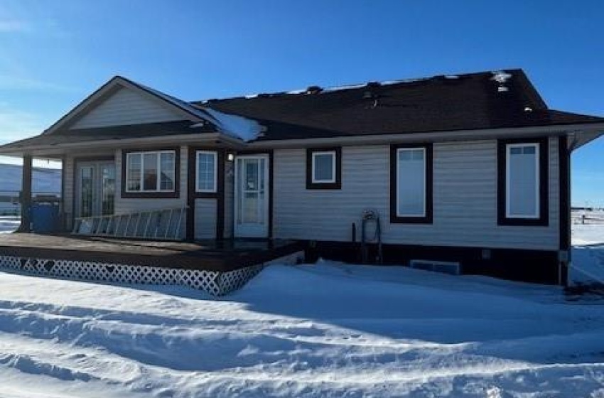 Rural Address, Grandora, Saskatchewan S0K 1V0, 6 Bedrooms Bedrooms, 15 Rooms Rooms,3 BathroomsBathrooms,Acreage,For Sale,Lazy T Stables,Rural Address,SK992960