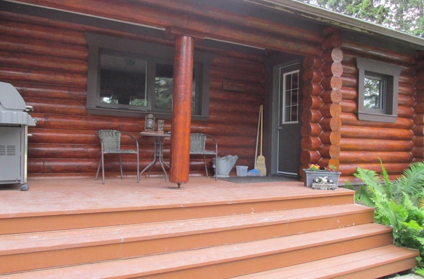 Rural Address, Torch River Rm No. 488, Saskatchewan S0J 0Z0, 4 Bedrooms Bedrooms, 16 Rooms Rooms,2 BathroomsBathrooms,Acreage,For Sale,Garrick Log Home Acreage,Rural Address,SK974566