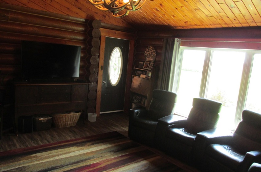 Rural Address, Torch River Rm No. 488, Saskatchewan S0J 0Z0, 4 Bedrooms Bedrooms, 16 Rooms Rooms,2 BathroomsBathrooms,Acreage,For Sale,Garrick Log Home Acreage,Rural Address,SK974566