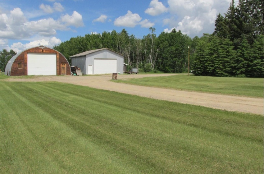 Rural Address, Torch River Rm No. 488, Saskatchewan S0J 0Z0, 4 Bedrooms Bedrooms, 16 Rooms Rooms,2 BathroomsBathrooms,Acreage,For Sale,Garrick Log Home Acreage,Rural Address,SK974566