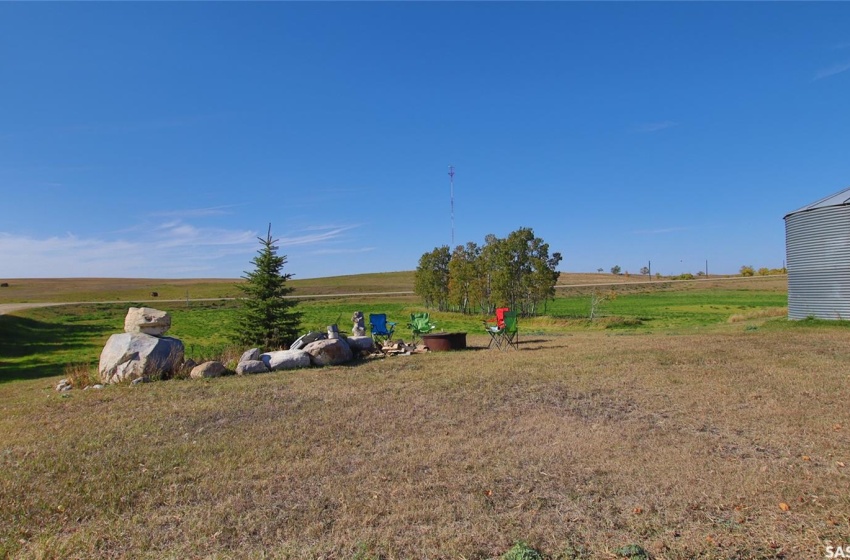 Rural Address, Laird Rm No. 404, Saskatchewan S0K 3R0, 3 Bedrooms Bedrooms, 8 Rooms Rooms,Acreage,For Sale,Epp Acreage,Rural Address,SK974768