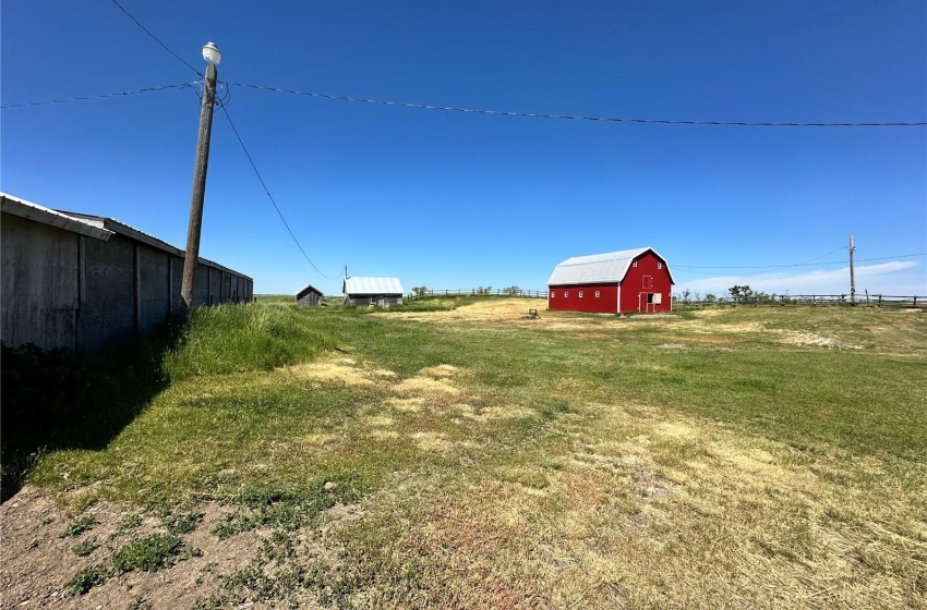 Rural Address, Excelsior Rm No. 166, Saskatchewan S9H 2P0, 4 Bedrooms Bedrooms, 11 Rooms Rooms,1 BathroomBathrooms,Acreage,For Sale,Beaver Flat Acreage,Rural Address,SK974828