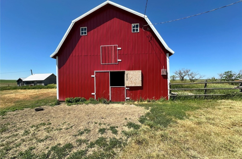 Rural Address, Excelsior Rm No. 166, Saskatchewan S9H 2P0, 4 Bedrooms Bedrooms, 11 Rooms Rooms,1 BathroomBathrooms,Acreage,For Sale,Beaver Flat Acreage,Rural Address,SK974828