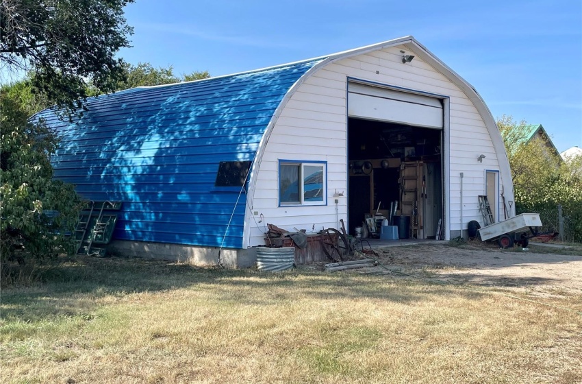 Rural Address, Lake Johnston Rm No. 102, Saskatchewan S0H 3G0, 4 Bedrooms Bedrooms, 11 Rooms Rooms,2 BathroomsBathrooms,Acreage,For Sale,Ludke Acreage,Rural Address,SK993200