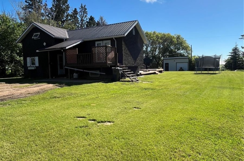 Rural Address, Langenburg Rm No. 181, Saskatchewan S0A 2A0, 3 Bedrooms Bedrooms, 10 Rooms Rooms,2 BathroomsBathrooms,Acreage,For Sale,Reeves School Acreage,Rural Address,SK974853