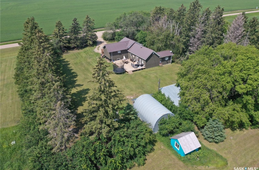 Birds eye view of property featuring a rural view