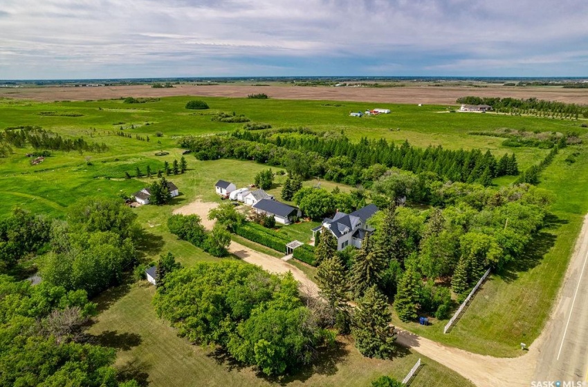 Rural Address, Corman Park Rm No. 344, Saskatchewan S7V 0X4, 4 Bedrooms Bedrooms, 16 Rooms Rooms,3 BathroomsBathrooms,Acreage,For Sale,Winds Edge Farm,Rural Address,SK974914