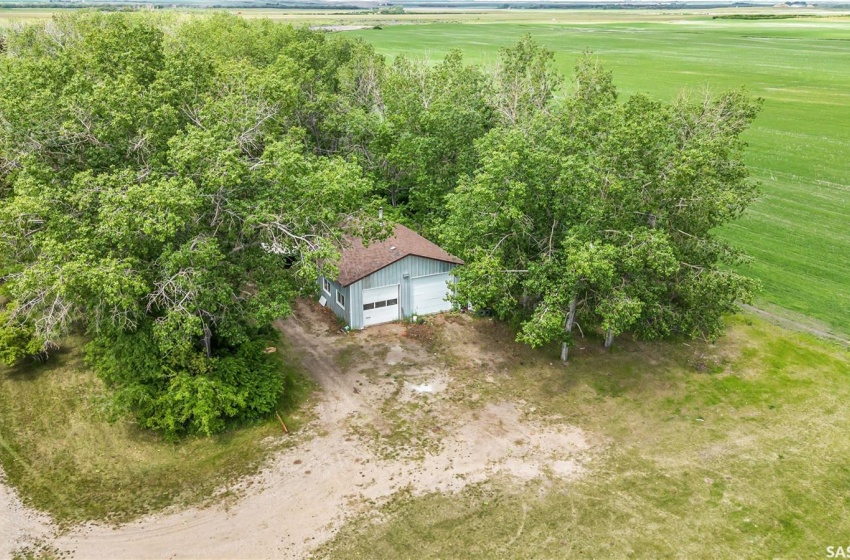 Rural Address, Imperial, Saskatchewan S0G 2J0, 3 Bedrooms Bedrooms, 14 Rooms Rooms,2 BathroomsBathrooms,Acreage,For Sale,Imperial Acreage Highway#2,Rural Address,SK975464