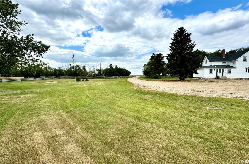 Rural Address, Arm River Rm No. 252, Saskatchewan S0G 1A0, 3 Bedrooms Bedrooms, 13 Rooms Rooms,2 BathroomsBathrooms,Acreage,For Sale,Davidson SK Acreage,Rural Address,SK993439