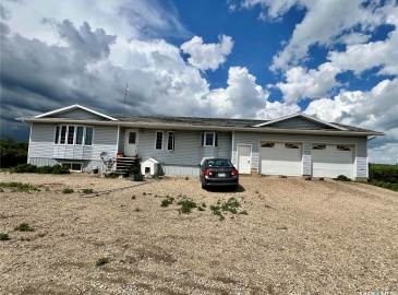 Rural Address, Gravelbourg, Saskatchewan S0H 1X0, 5 Bedrooms Bedrooms, 14 Rooms Rooms,4 BathroomsBathrooms,Acreage,For Sale,Keck Acreage,Rural Address,SK975927