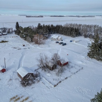 Rural Address, Humboldt Rm No. 370, Saskatchewan S0K 2A0, 3 Bedrooms Bedrooms, 10 Rooms Rooms,1 BathroomBathrooms,Acreage,For Sale,Leroux Acreage,Rural Address,SK993480