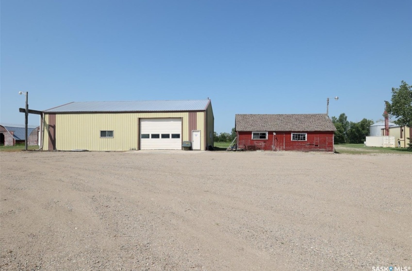 Rural Address, Francis Rm No. 127, Saskatchewan S0G 1V0, 3 Bedrooms Bedrooms, 16 Rooms Rooms,3 BathroomsBathrooms,Acreage,For Sale,Morley Acreage,Rural Address,SK976381