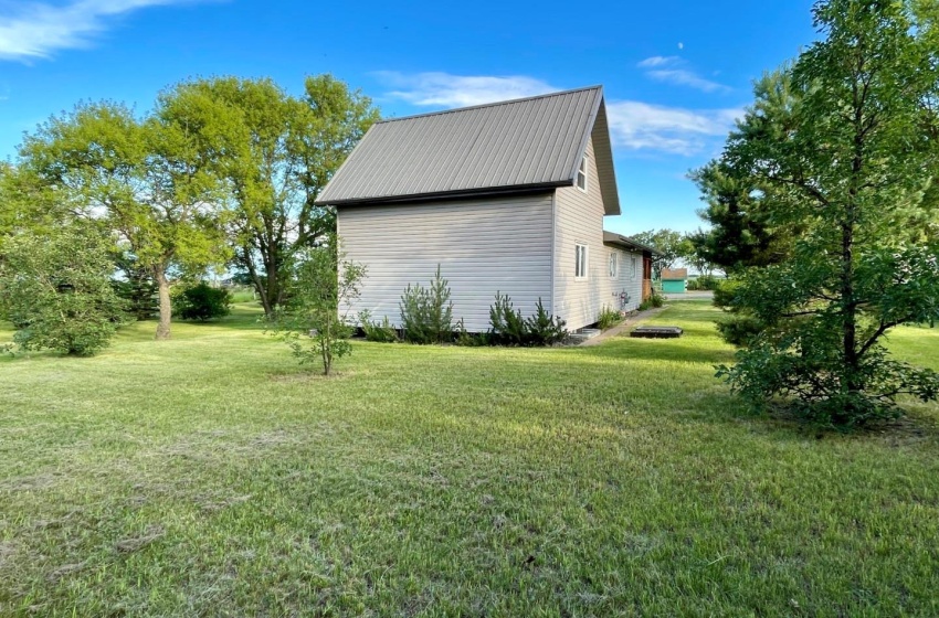 Rural Address, Biggar Rm No. 347, Saskatchewan S0K 0M0, 4 Bedrooms Bedrooms, 14 Rooms Rooms,2 BathroomsBathrooms,Acreage,For Sale,RM of Biggar Acreage - 1.84 Acres (Prebushewski),Rural Address,SK976775