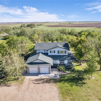 Rural Address, Corman Park Rm No. 344, Saskatchewan S7K 3J9, 3 Bedrooms Bedrooms, 15 Rooms Rooms,3 BathroomsBathrooms,Acreage,For Sale,Pomedli Acreage,Rural Address,SK993675