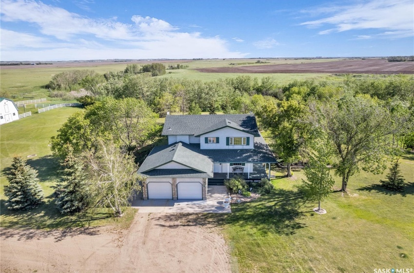 Rural Address, Corman Park Rm No. 344, Saskatchewan S7K 3J9, 3 Bedrooms Bedrooms, 15 Rooms Rooms,3 BathroomsBathrooms,Acreage,For Sale,Pomedli Acreage,Rural Address,SK993675