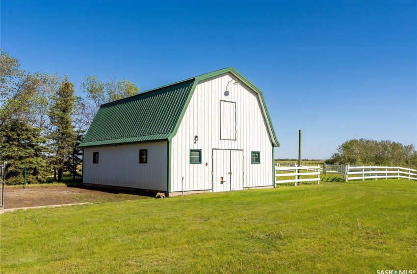 Rural Address, Corman Park Rm No. 344, Saskatchewan S7K 3J9, 3 Bedrooms Bedrooms, 15 Rooms Rooms,3 BathroomsBathrooms,Acreage,For Sale,Pomedli Acreage,Rural Address,SK993675