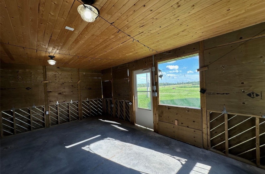 Rural Address, Preeceville Rm No. 334, Saskatchewan S0E 0Y0, ,3 BathroomsBathrooms,Farm,For Sale,Dunbar/Hawke,Rural Address,SK981959