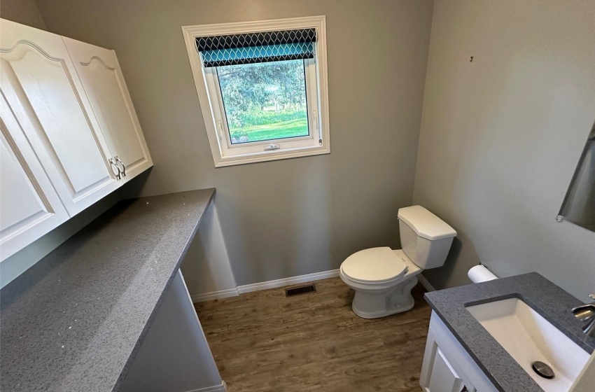 Rural Address, Preeceville Rm No. 334, Saskatchewan S0E 0Y0, ,3 BathroomsBathrooms,Farm,For Sale,Dunbar/Hawke,Rural Address,SK981959