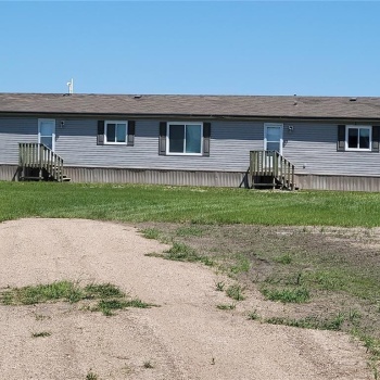 Rural Address, Saltcoats Rm No. 213, Saskatchewan S0A 3R0, 4 Bedrooms Bedrooms, 10 Rooms Rooms,2 BathroomsBathrooms,Acreage,For Sale,CND Acreage #2,Rural Address,SK976954