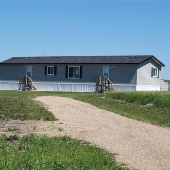 Rural Address, Saltcoats Rm No. 213, Saskatchewan S0A 3R0, 3 Bedrooms Bedrooms, 9 Rooms Rooms,2 BathroomsBathrooms,Acreage,For Sale,CND Acreage #1,Rural Address,SK976956