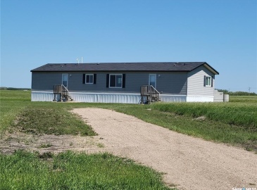 Rural Address, Saltcoats Rm No. 213, Saskatchewan S0A 3R0, 3 Bedrooms Bedrooms, 9 Rooms Rooms,2 BathroomsBathrooms,Acreage,For Sale,CND Acreage #1,Rural Address,SK976956