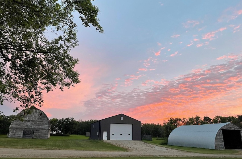 Rural Address, Annaheim, Saskatchewan S0K 0G0, 5 Bedrooms Bedrooms, 19 Rooms Rooms,4 BathroomsBathrooms,Acreage,For Sale,Sarauer Acreage,Rural Address,SK977380